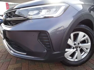 Car image 18