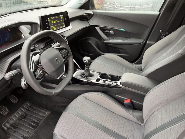 Peugeot 2008 PureTech 130 Allure 96 kW image number 7