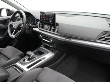 Car image 41