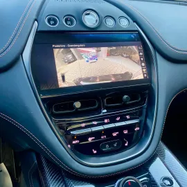 Car image 27