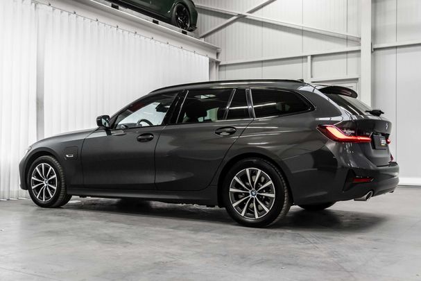 BMW 320 e Touring 150 kW image number 11