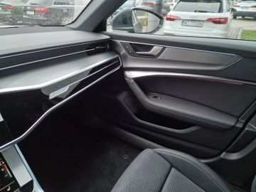 Car image 33