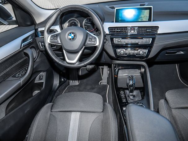 BMW X2 xDrive20i Advantage 131 kW image number 12