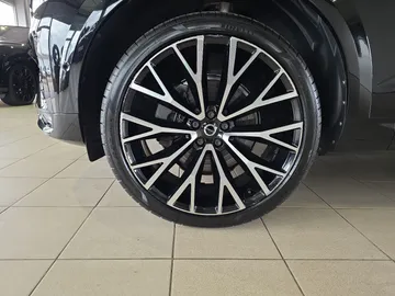Car image 35