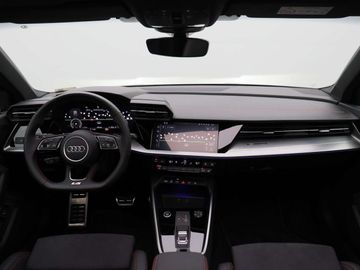 Car image 36