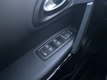 Car image 37