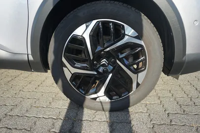 Car image 31