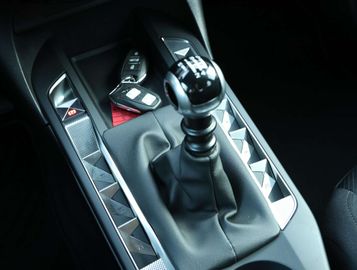 Car image 31