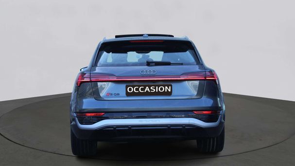 Audi SQ8 quattro e-tron 370 kW image number 6