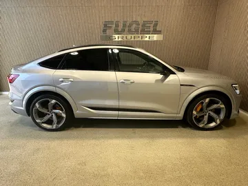 Car image 36