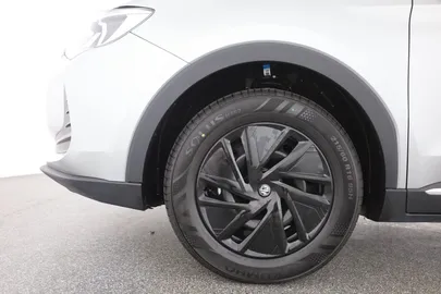 Car image 28