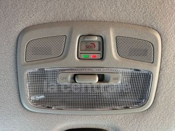 Car image 37