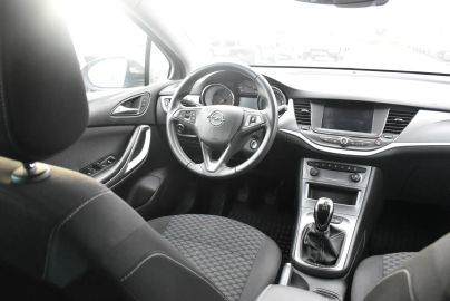 Car image 21