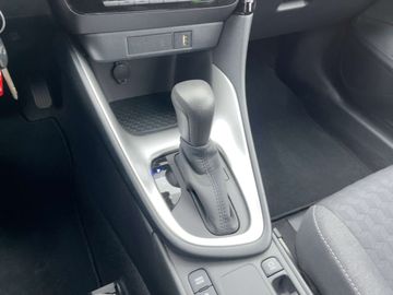 Car image 12