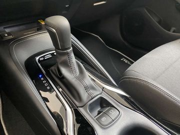 Car image 10