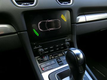 Car image 25