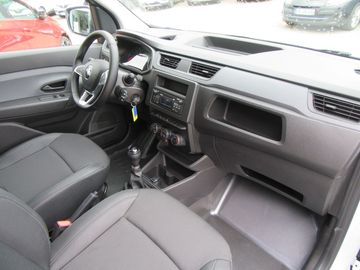 Car image 13