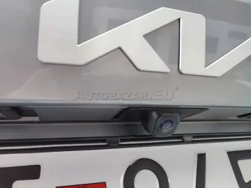 Car image 27