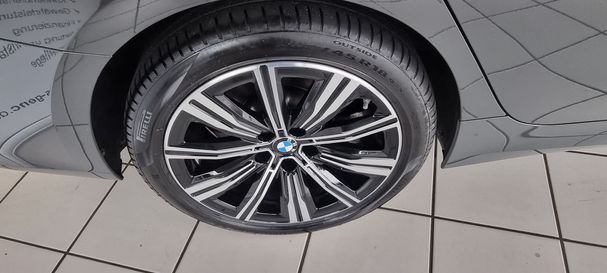 BMW 330d Touring xDrive Luxury Line 195 kW image number 17