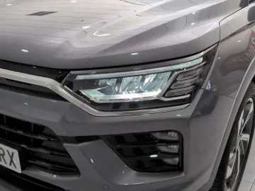 Car image 22