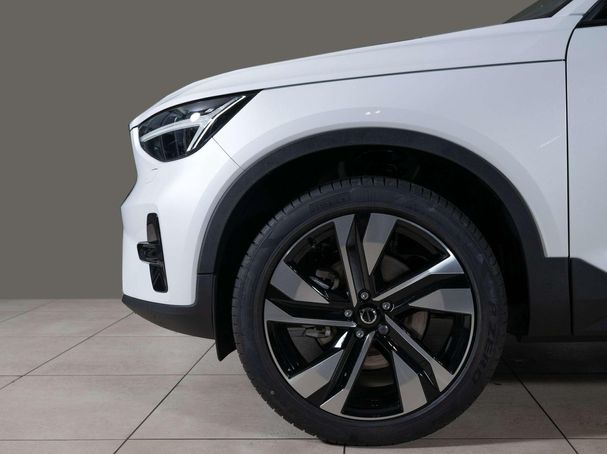 Volvo XC40 B3 Plus Dark 120 kW image number 9