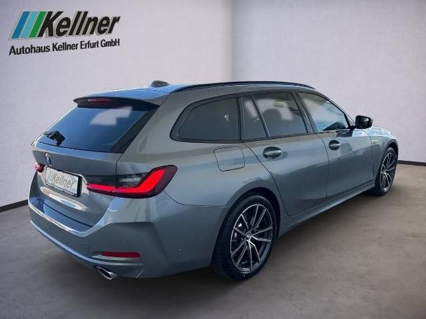 BMW 330i Touring xDrive 180 kW image number 3