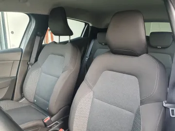 Car image 47