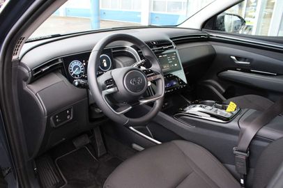 Car image 8