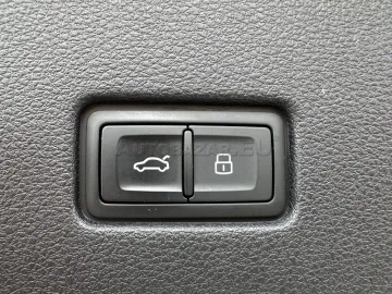 Car image 39