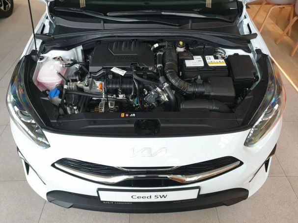 Kia Ceed 74 kW image number 28