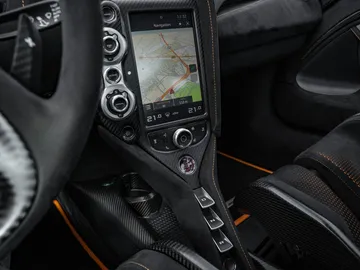 Car image 32