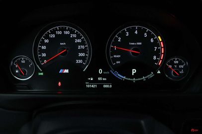 Car image 33