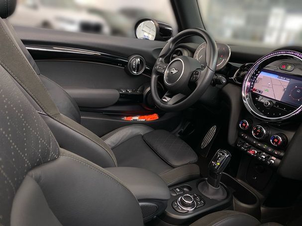 Mini John Cooper Works Cabrio JCW Trim 170 kW image number 3