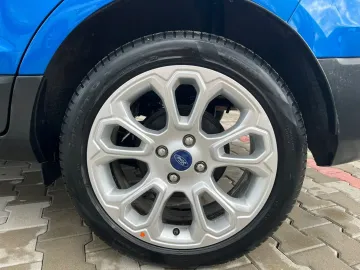 Car image 28