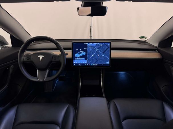 Tesla Model 3 Long Range AWD 258 kW image number 8