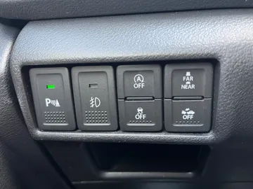 Car image 27