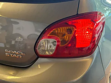 Car image 23
