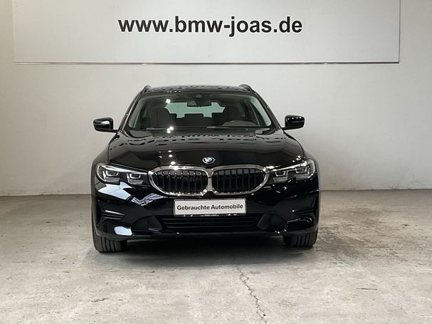 BMW 320i Touring 135 kW image number 2