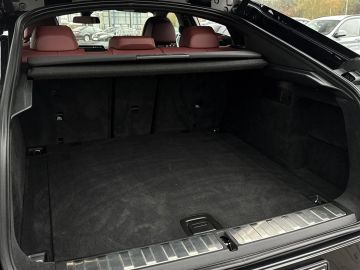 Car image 38