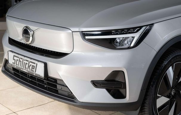 Volvo XC40 Recharge AWD Plus 300 kW image number 4