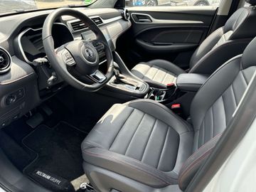 Car image 11