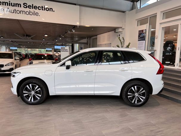 Volvo XC60 T8 AWD Momentum 288 kW image number 2