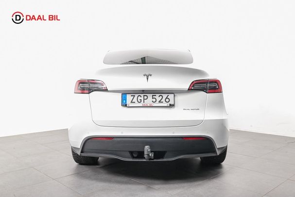 Tesla Model Y Long Range AWD 378 kW image number 6