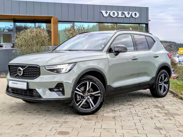 Volvo XC40 B4 Plus Dark DKG 145 kW image number 1