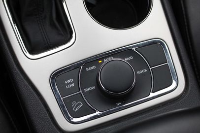 Car image 38