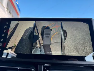 Car image 47
