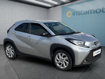 Car image 2