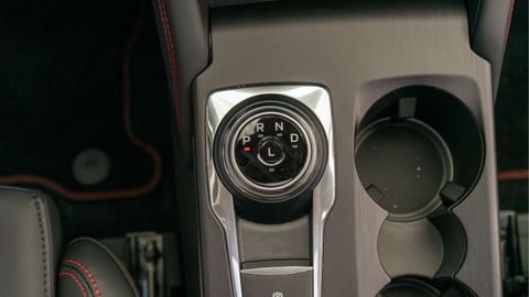 Car image 32