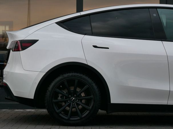 Tesla Model Y 60 Long Range AWD 378 kW image number 9