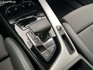 Car image 35